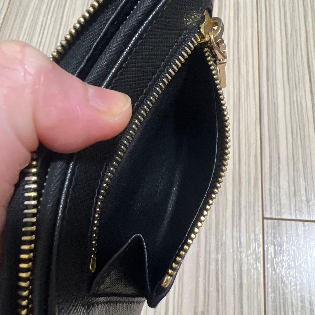 PRADA ケース　フラグメントケース