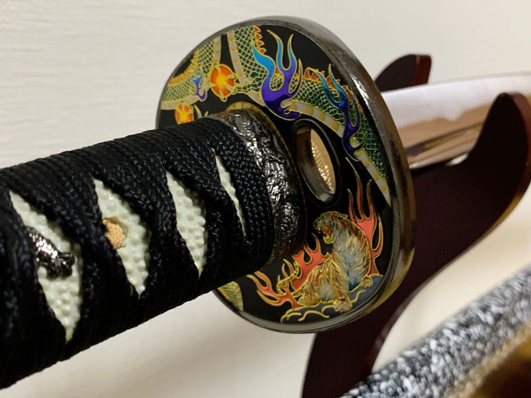 【模造刀】日本刀 打刀 肥前忠広 美しい鍔 樋入刀身