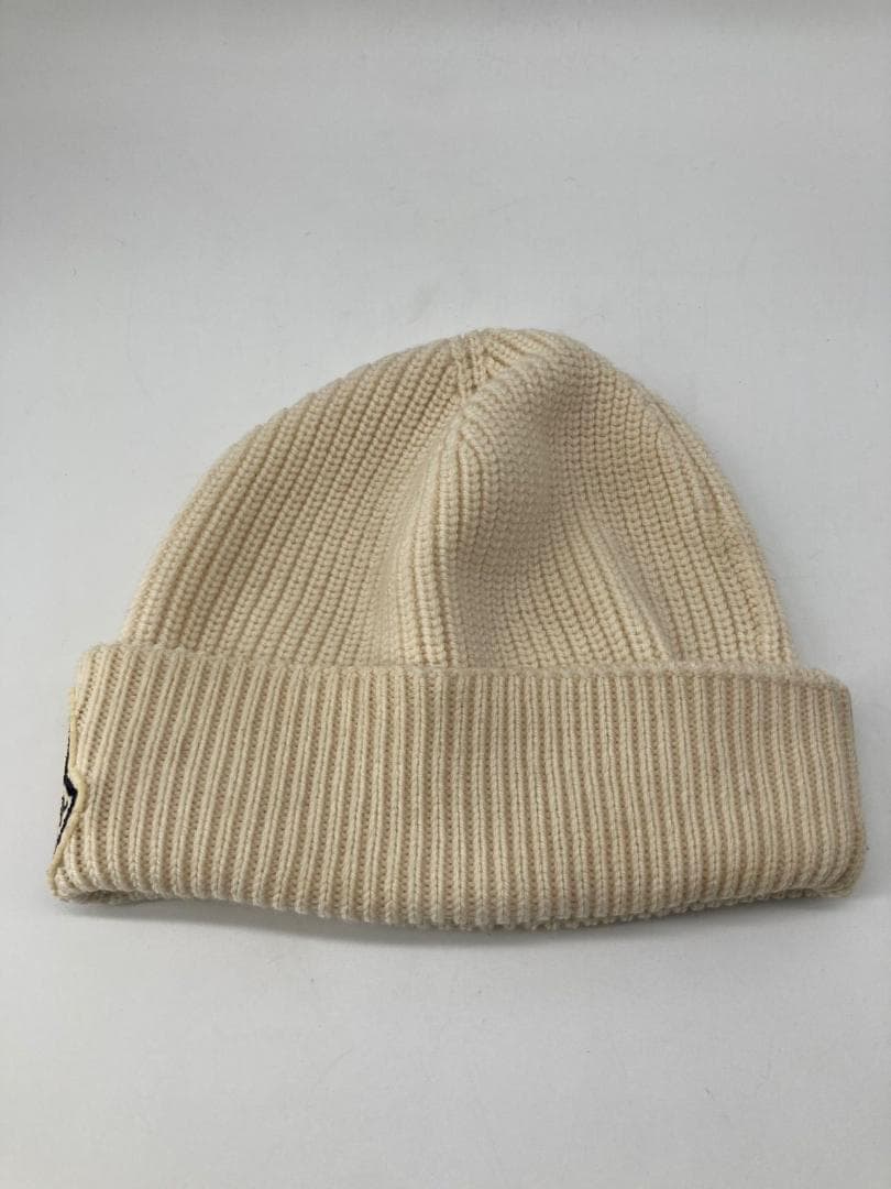 15669✨モンクレール 24年 ニット帽 ビッグロゴ ホワイト ホワイト（白