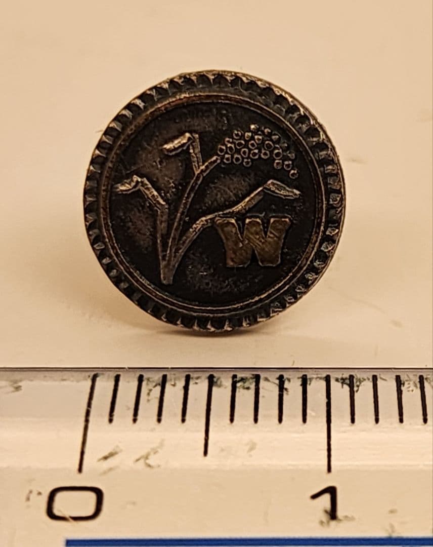 30年以上前の早稲田大学 バッジ 早稲田 グッズ