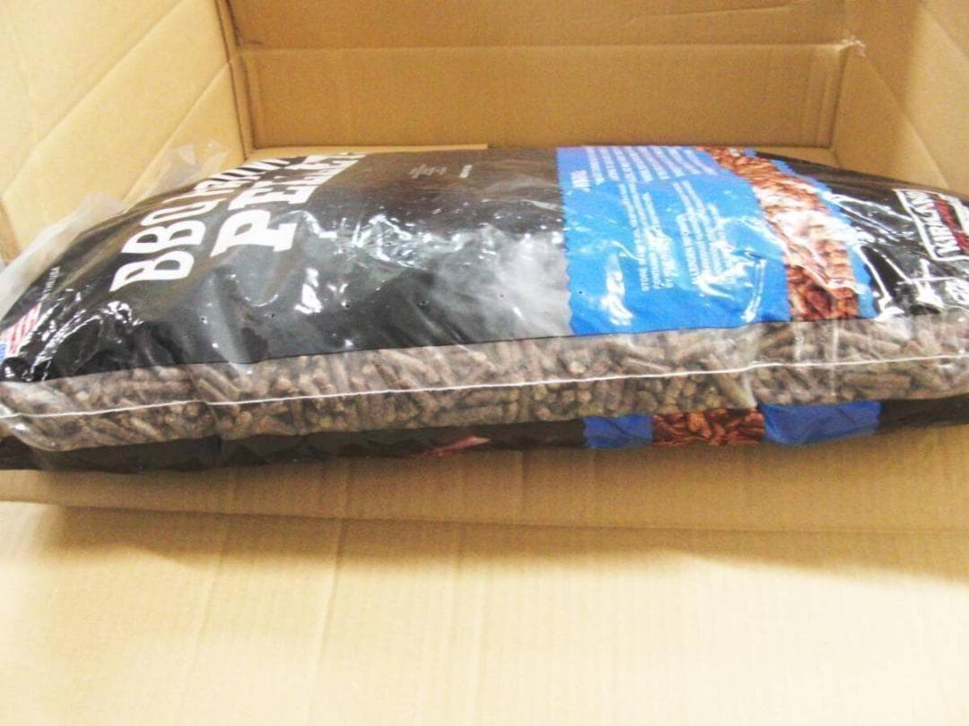 カークランドシグネチャー プレミアムブレンド ハードウッドペレット 18kg