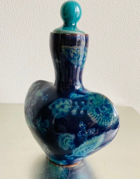 カラフェ　稲積佳谷　うつつ窯　九谷焼　伝説の怪獣柄