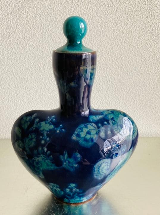 カラフェ　稲積佳谷　うつつ窯　九谷焼　伝説の怪獣柄