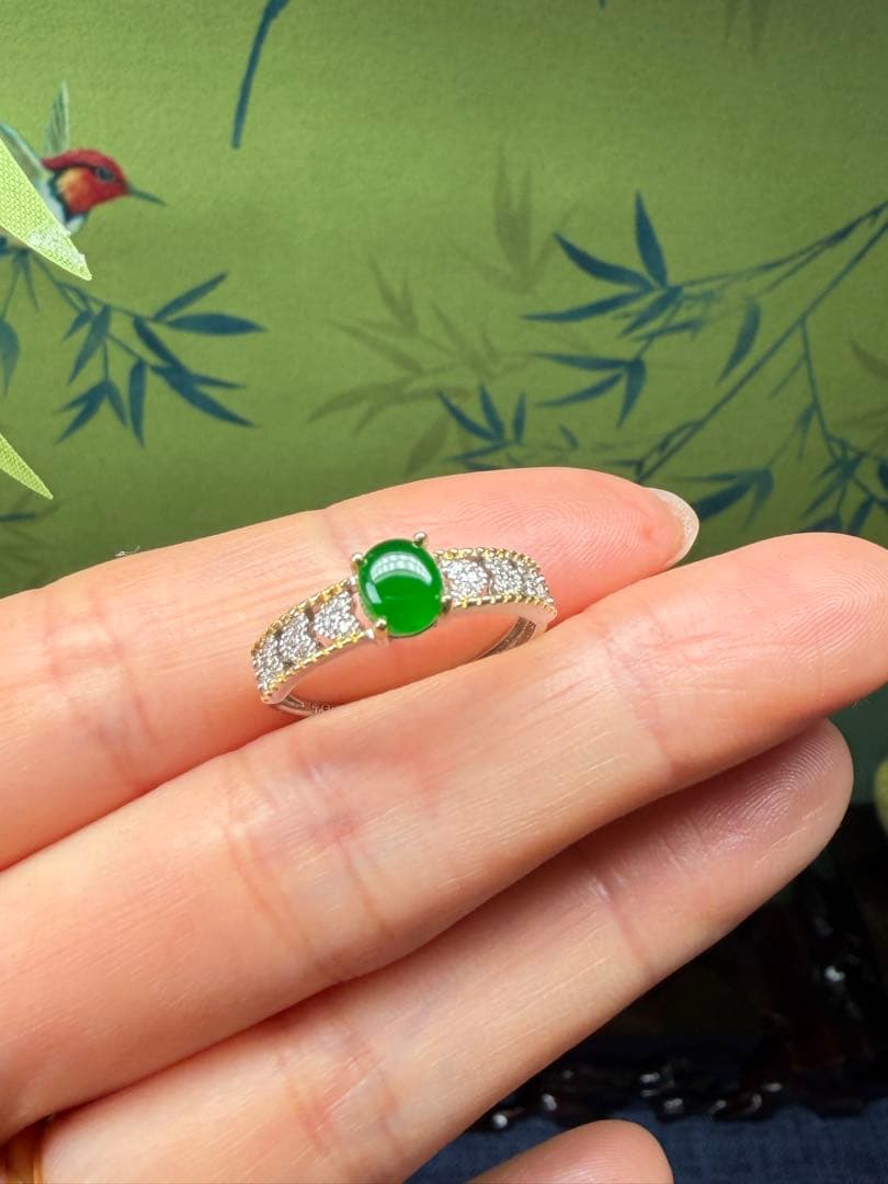 貴重❣️ミャンマー産天然本翡翠　帝王緑、濃厚な満緑カラー翡翠リング　鑑定書付き