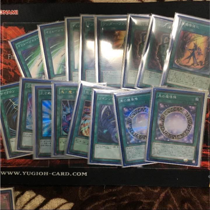 遊戯王 引退 ブラックマジシャンデッキ 遊戯王 ブラックマジシャン