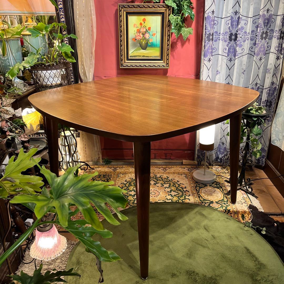 ヴィンテージ アッシュソリッド　ダイニングテーブル　丸テーブル