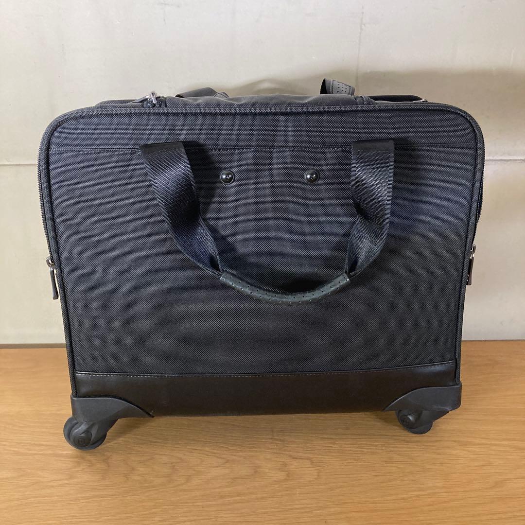 VICTORINOX 四輪キャリーバッグ Architecture 3.0