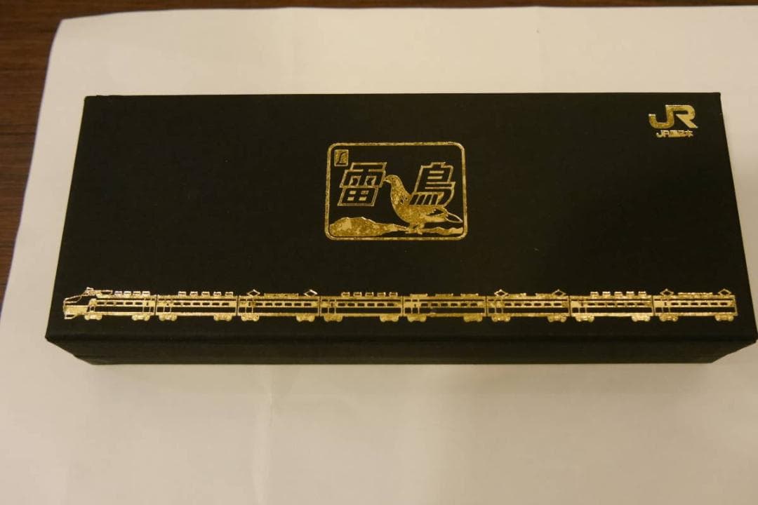 激レア・限定100個・雷鳥ピンバッジ３種コンプ・特製ピンバッジコレクションケース