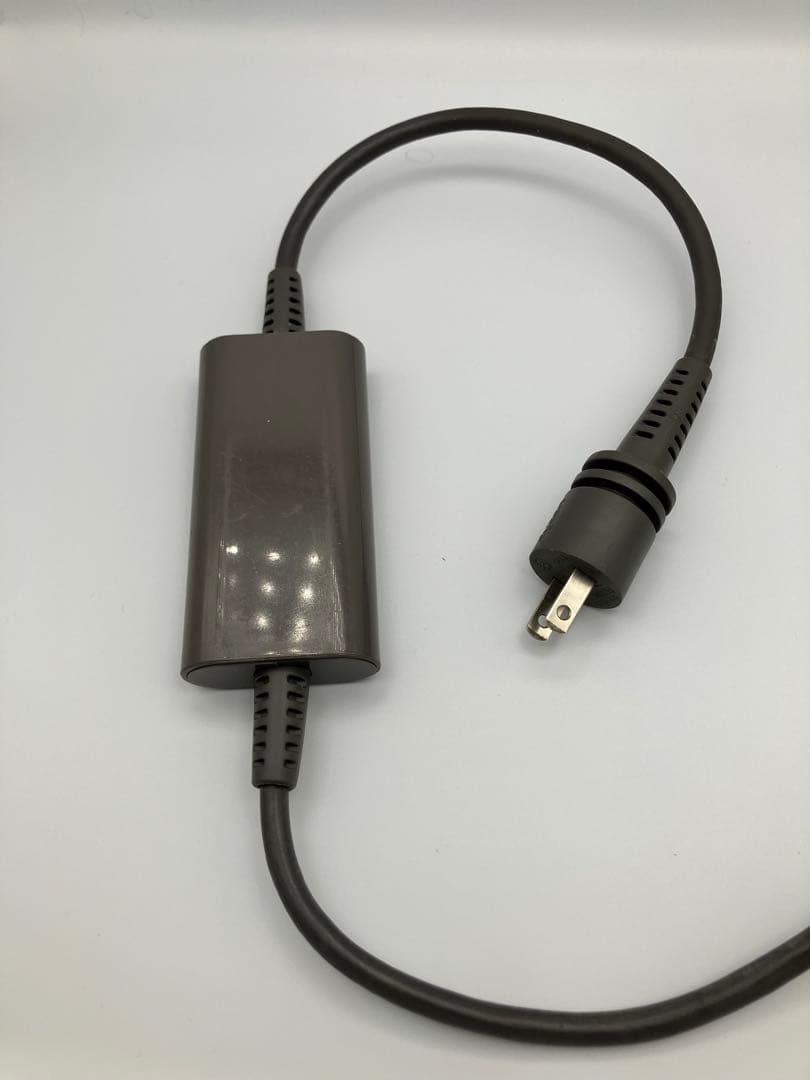 【本日20:00迄出品】dyson ダイソン ヘアドライヤー HD03