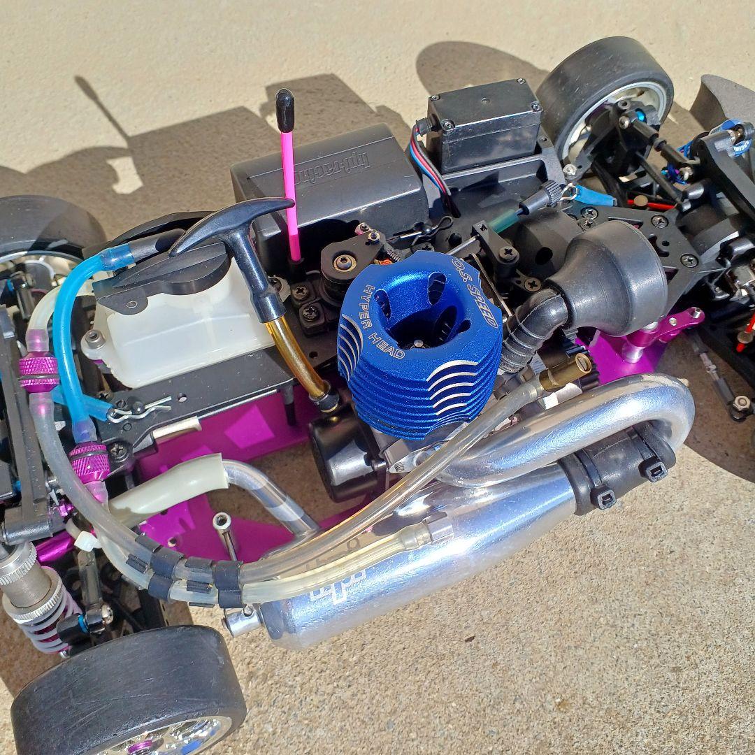 ナイトロ3エンジンカー