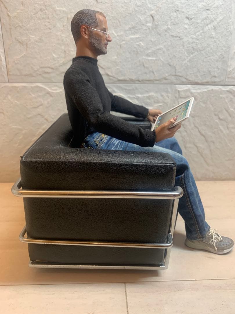 21時まで当日発送】スティーブ・ジョブズ リアルフィギュア