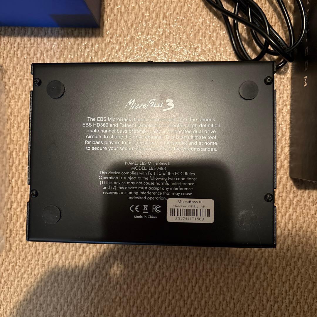EBS MicroBass 3 デュアルチャンネルプリアンプ