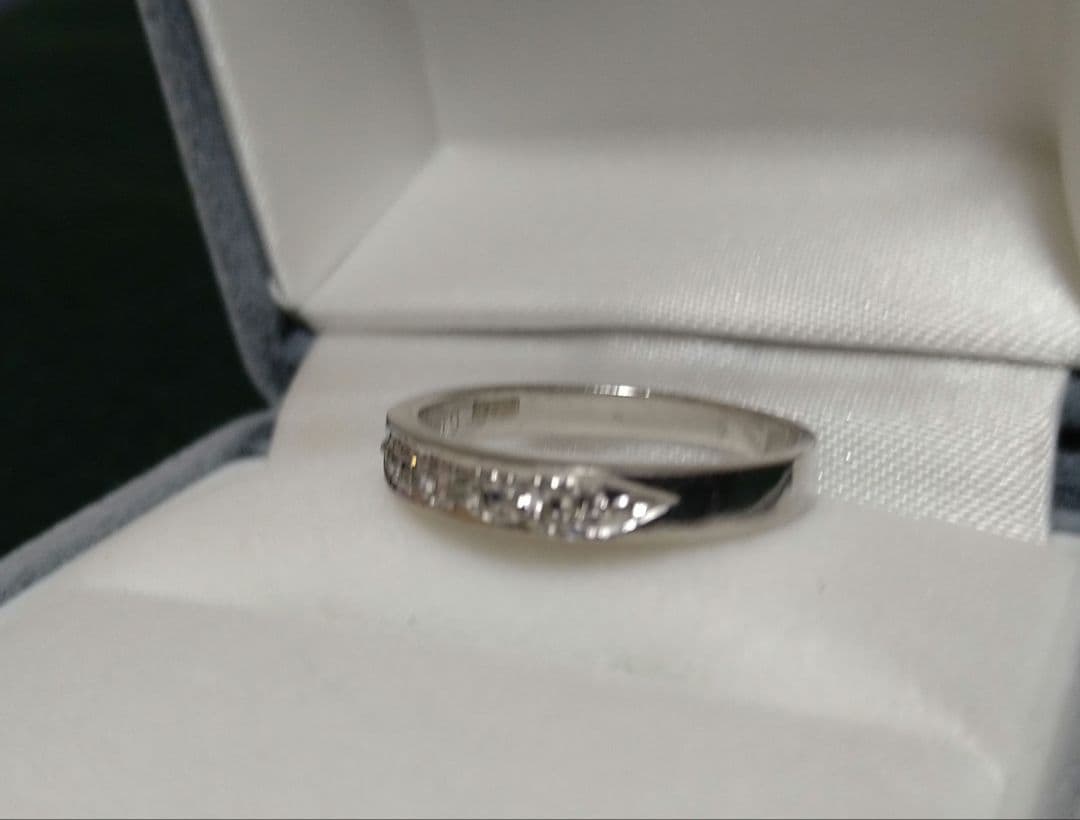 うっちー Ptダイヤモンド リング