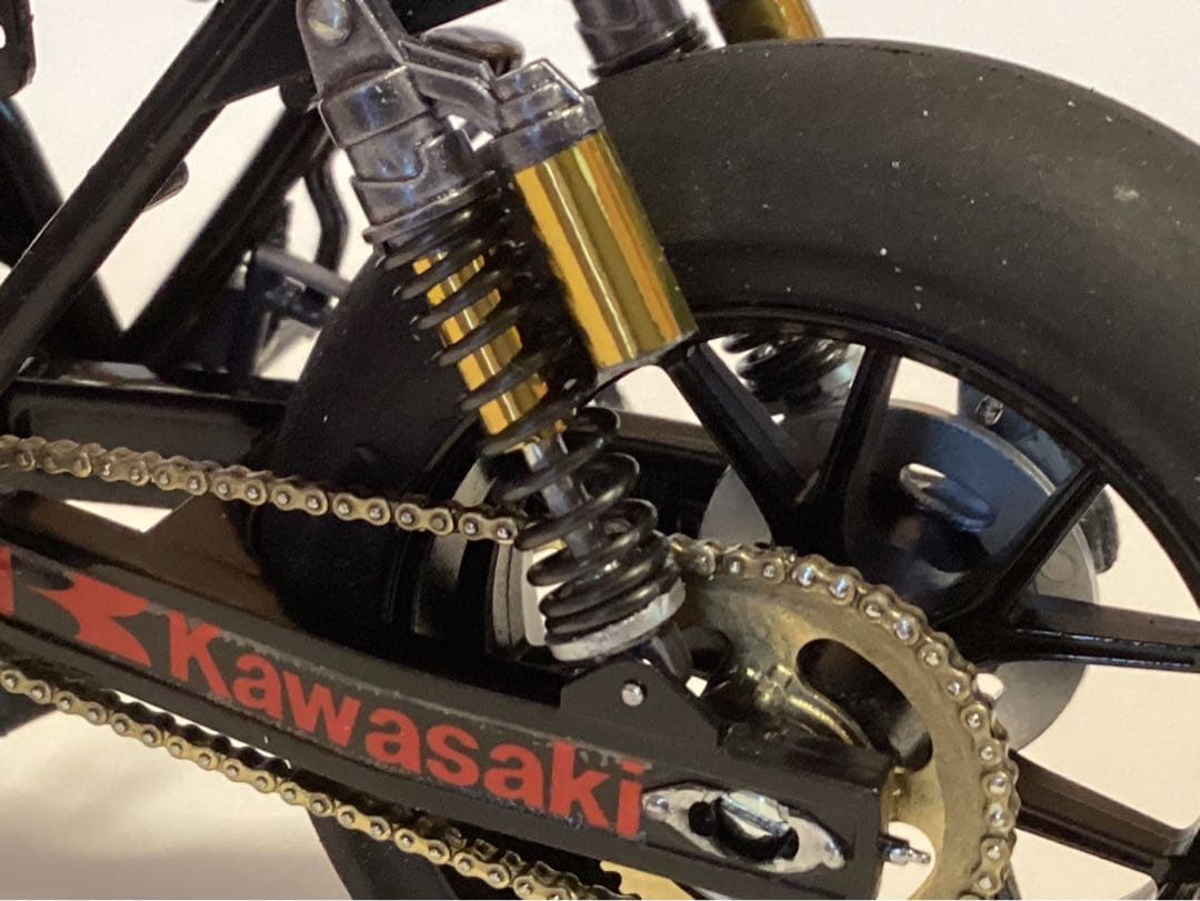 バイクプラモデル 族車 アオシマ1/12 Z1-R (ジャンク品)