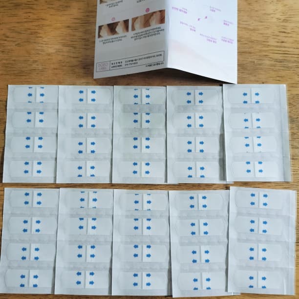 ゆかりん♪韓国発　小顔テープ　たるみ、しわ補正！輪郭アガル↑