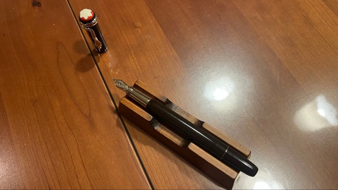 限定 モンブラン 万年筆 ルージュエノワール トロピックブラウン