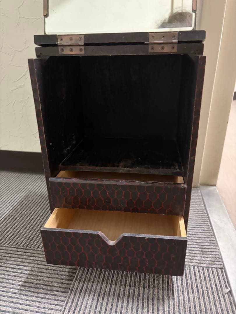 半額　銀座松屋　骨董　鎌倉彫　鏡台仕掛けの飾り棚　小箪笥アンティーク