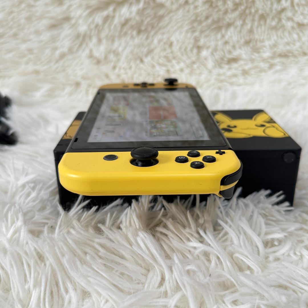 希少⭐️ニンテンドースイッチ 本体 ピカブイ仕様限定品 任天堂 SWITCH