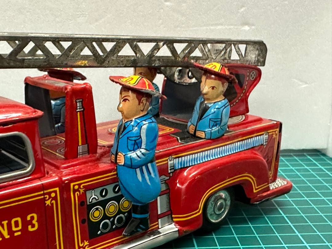 昭和レトロ☆当時物☆ブリキ☆消防車☆ミニカー☆F.D No.3