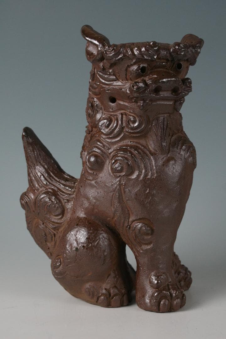 人間国宝一門 金城敏徳 作 南蛮焼〆立シーサー（大）1対 - メルカリ