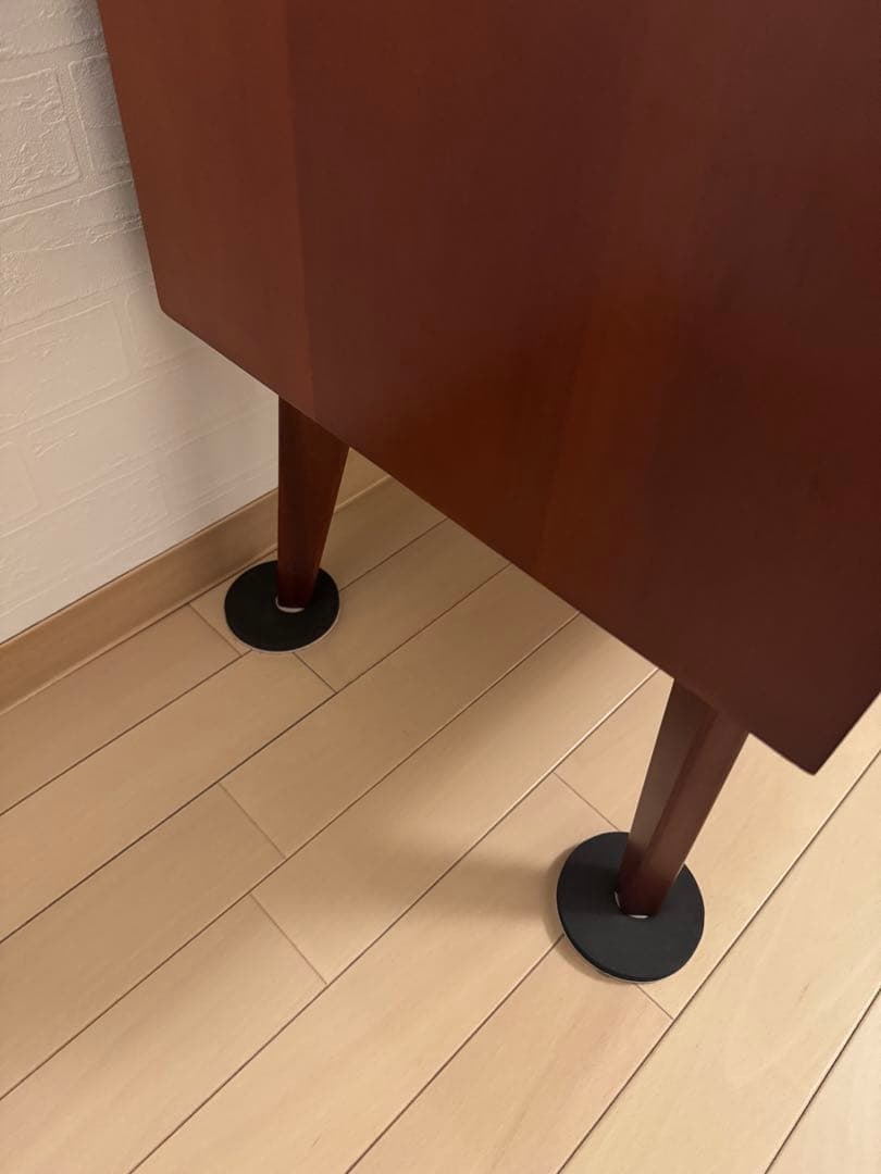 北欧風リビングキャビネット 引き出し 扉付き 脚付き 幅110マホガニー