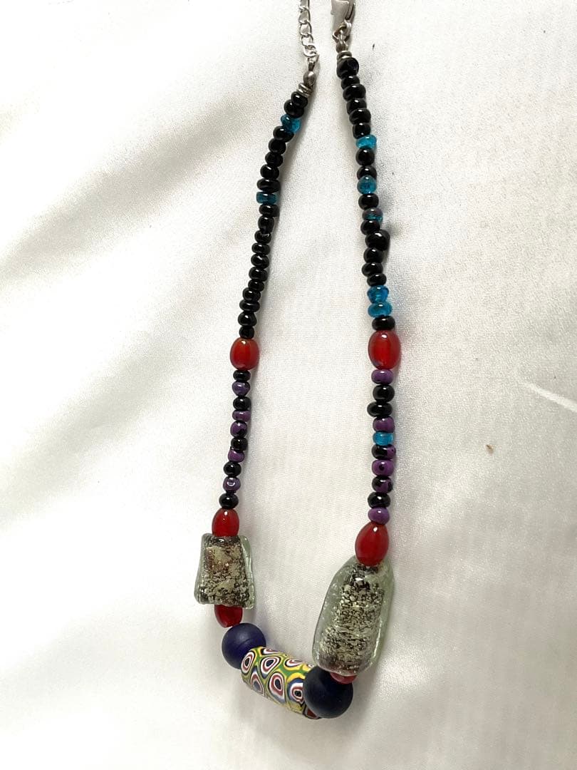エスニックジュエリー！「古代ガラスと赤メノウとジャワ手作りビーズ
