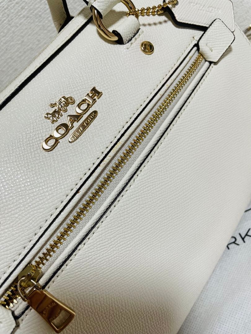 R*T様 ❤️COACH ❤️ コーチホワイトレザー ショルダーバッグ