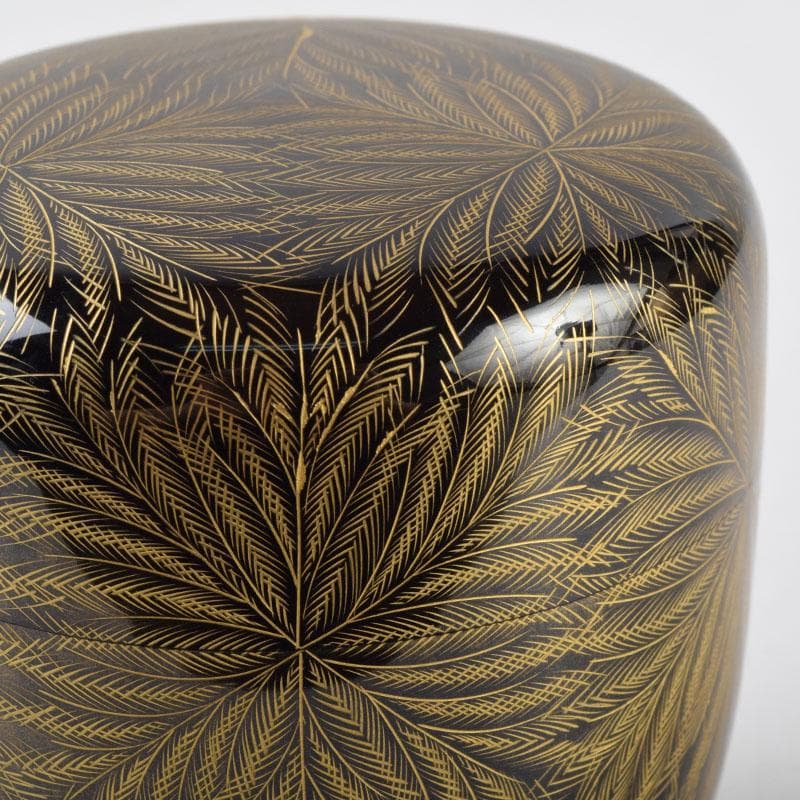 茶道具 輪島塗 岡本陽斎作 忍彫沈金 棗 共箱 V 9074 - メルカリ