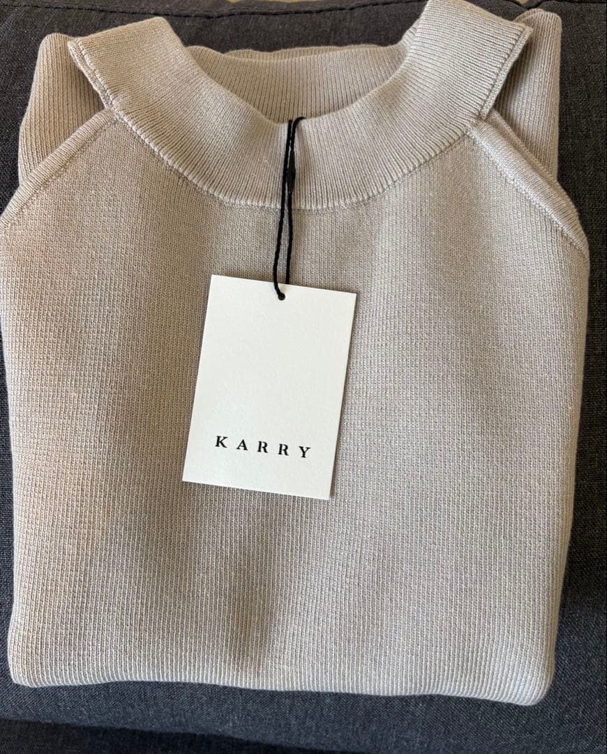 新品未使用タグ付 KARRY American sleeve tank ベージュ