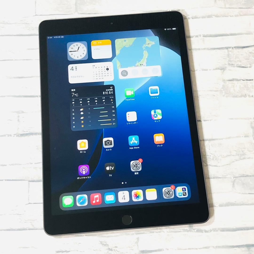 第7世代 iPad 32GB wifiモデル管理番号：103