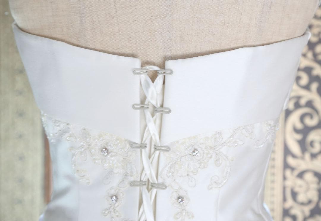 571ナチュラルビューティー高級ウエディングドレス11号13号15号編み上げ