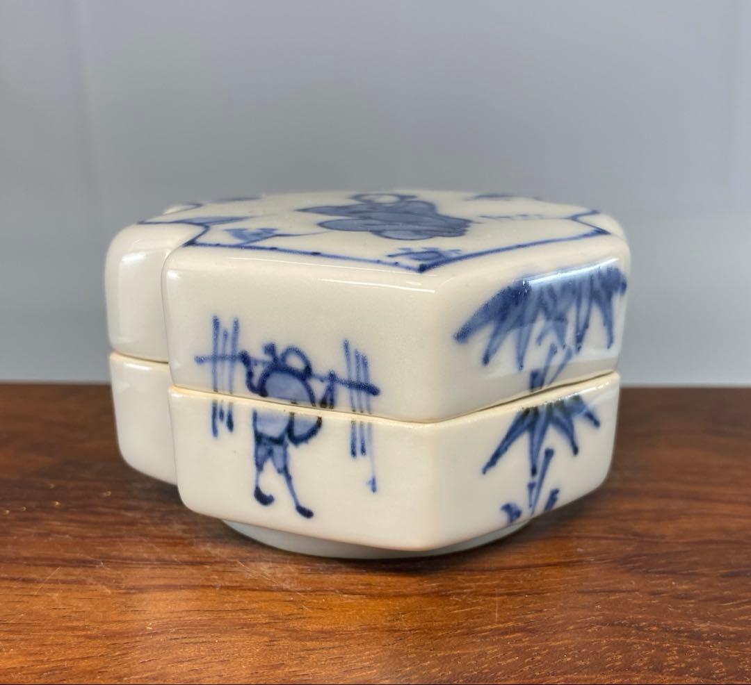 【茶道具】真葛香斎造　呉州松皮菱香合（共箱）