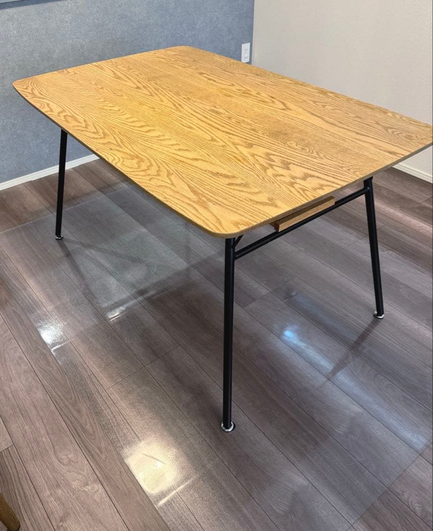 【送料込】MOMO NATURAL オーク無垢 ダイニングテーブル 130