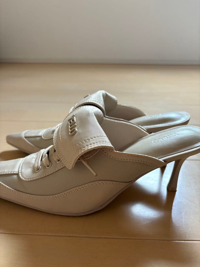 YELLO SLEEK SNEAKER MULES XLサイズ