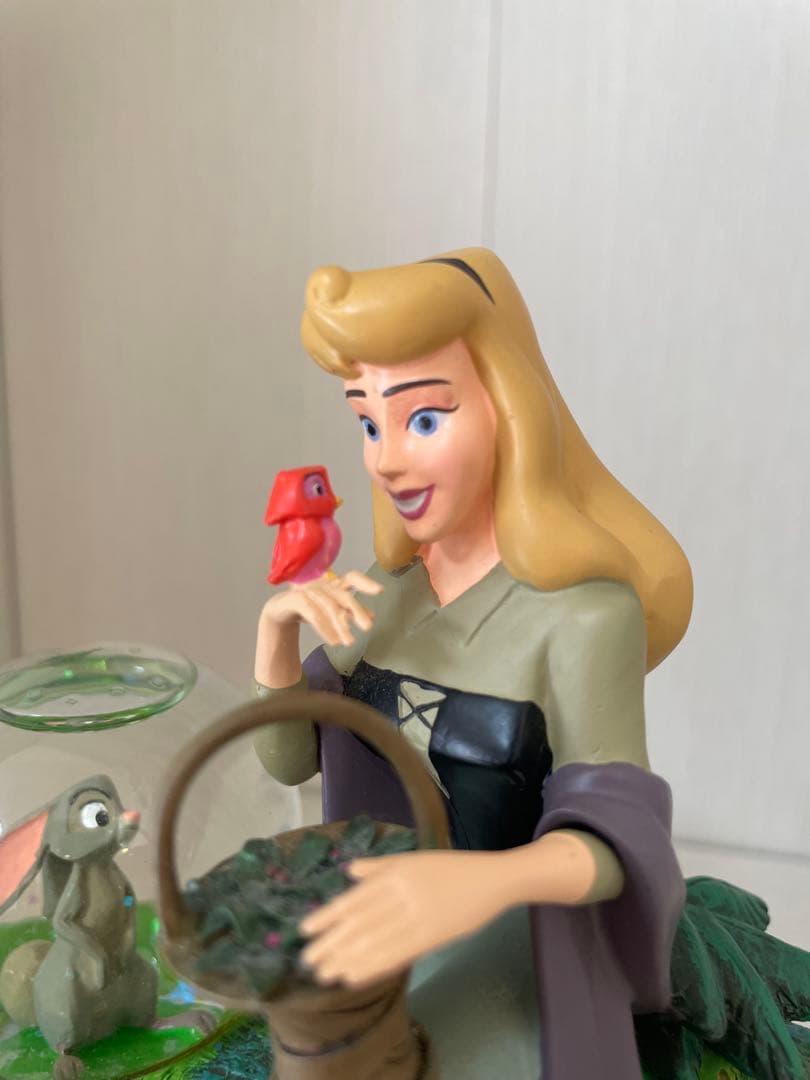 【数量限定】DisneyStore ブライアローズ スノーグローブ