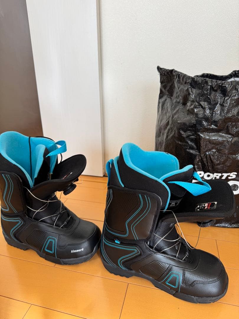 キスマーク　スノーボードブーツ ブラック/ブルー