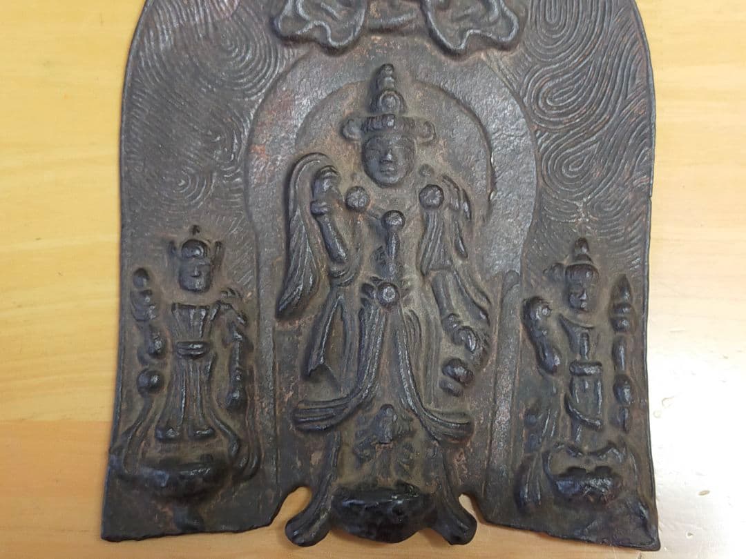 ♥仏像　中国　北魏様式　観世音菩薩　三尊像　桐箱付き　観音様　骨董品