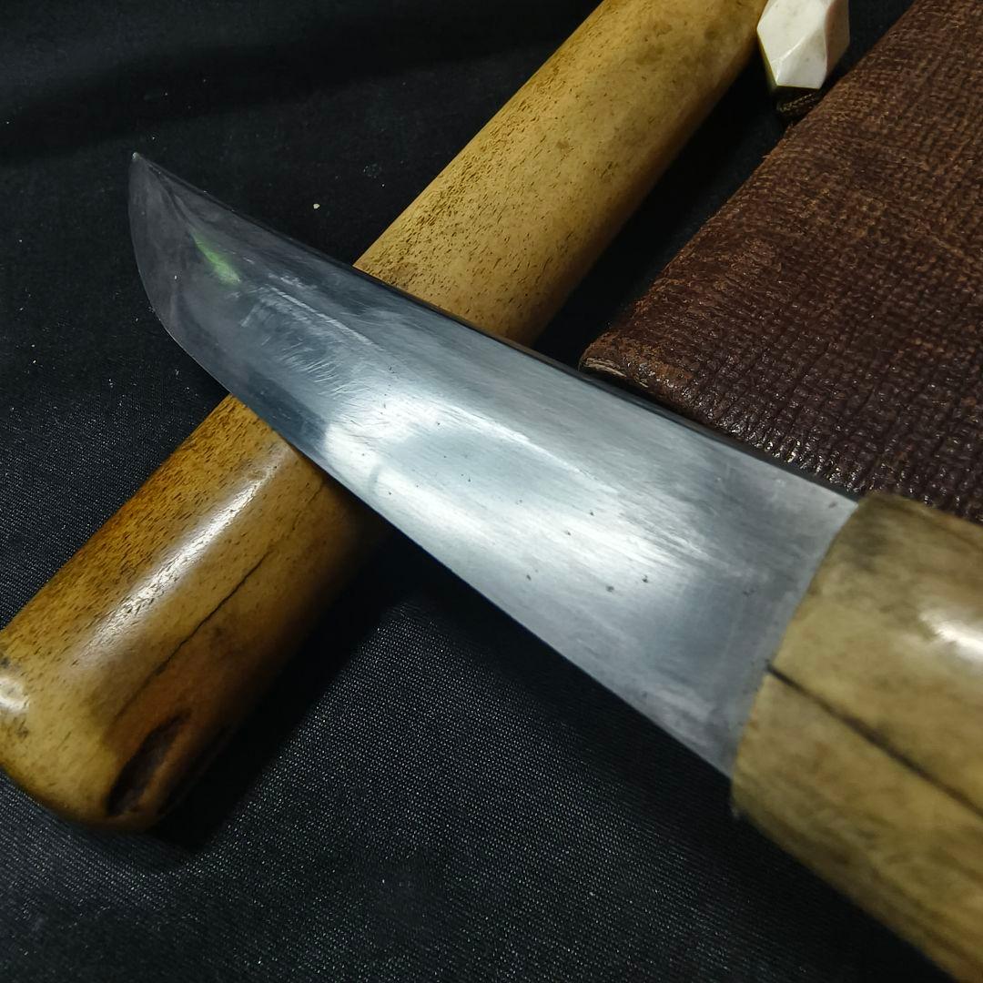 刀剣美術 仕込み煙管 天然材緒締め玉 本革タバコ入れ 元信在銘 銅細工金具武具