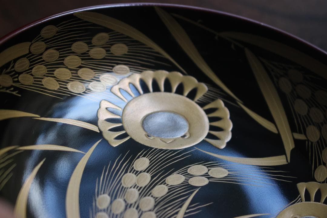 デッドストック！深みある糸目紅溜塗に極上稲穂福来雀蒔絵のお椀2