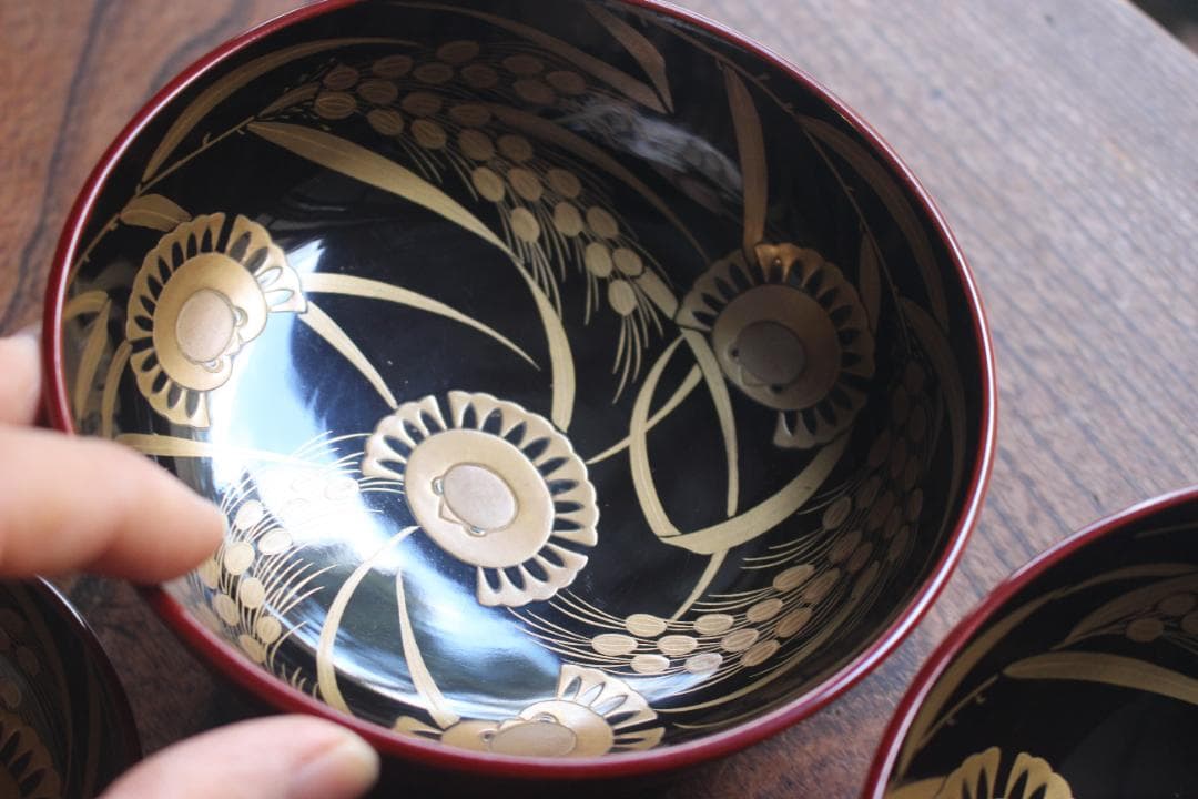 デッドストック！深みある糸目紅溜塗に極上稲穂福来雀蒔絵のお椀2
