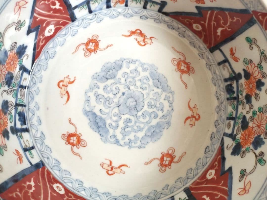 お値下げしました、古伊万里　色絵　梅・菊・蝶紋大鉢