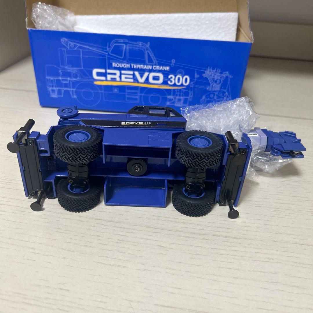 タダノ　ラフタークレーン　CREVO300 ミニチュア