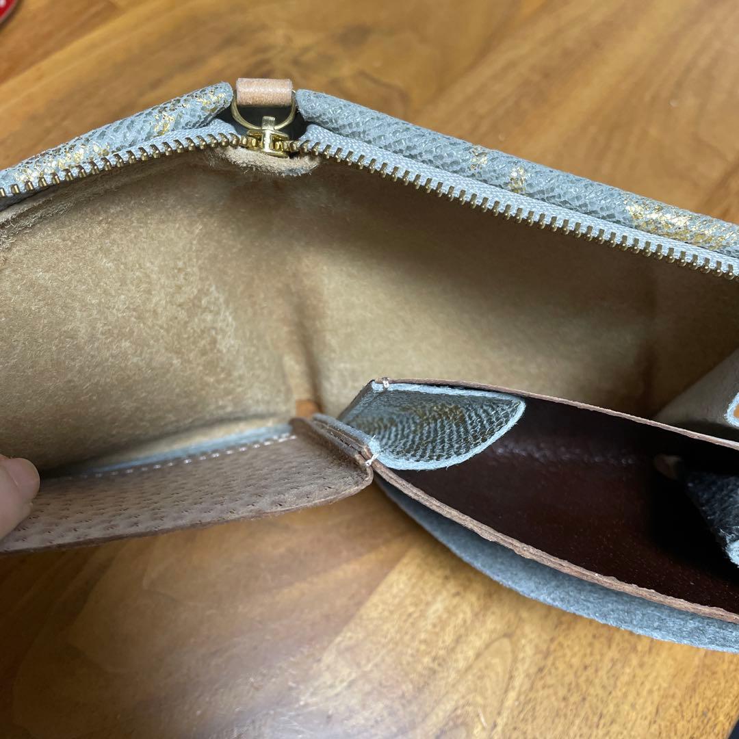 carmine 星柄 二つ折り財布