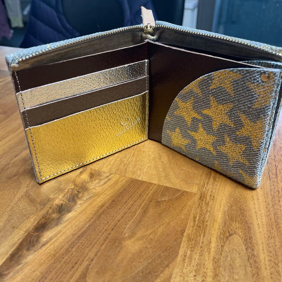 carmine 星柄 二つ折り財布