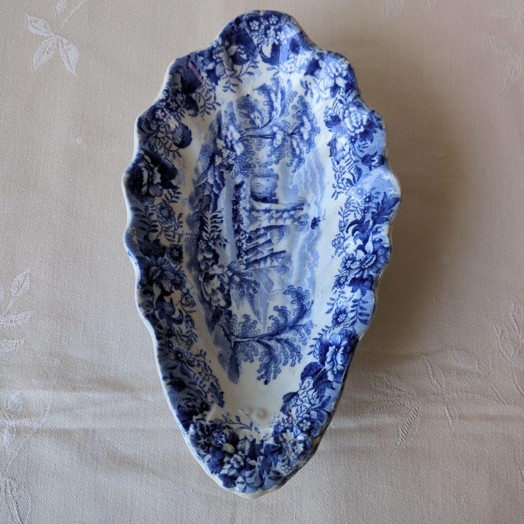 イギリスアンティーク アスパラガスプレート ブルー＆ホワイト