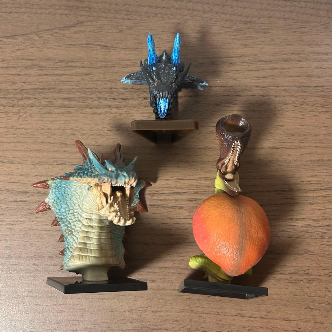 モンハン ヘッドフィギュア マグネットコレクション - メルカリ
