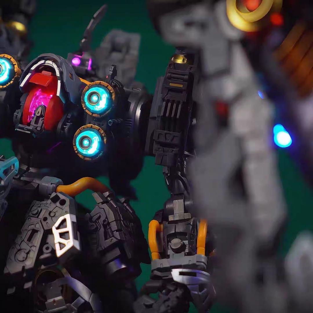 MgexレベルのMG オシリスの翼 ― 1/100スケール　ハイクオリティ