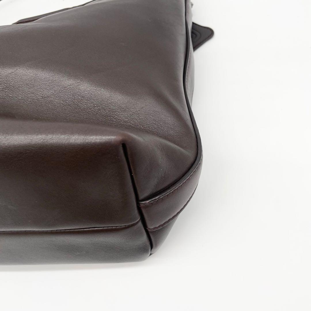 美品　HIROFU ワンショルダーバッグ　レザー　ブラウン　チャーム付