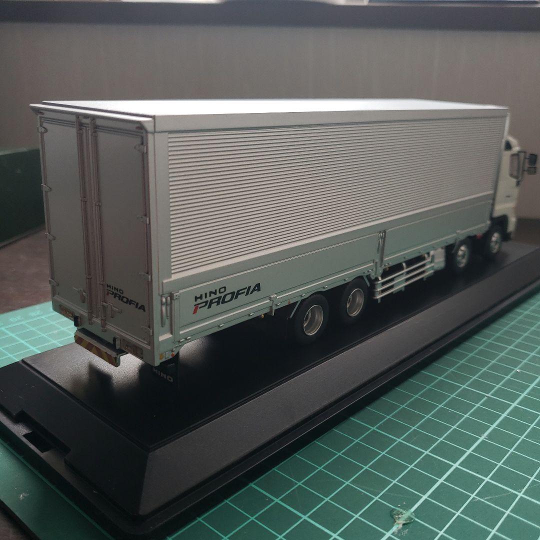 非売品1/43　日野プロフイア　本体約30cmダイカスト製品