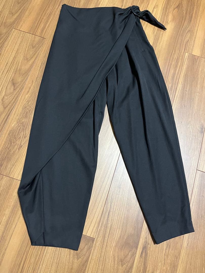 ISSEY MIYAKE 黒ラップスタイル 変形パンツ